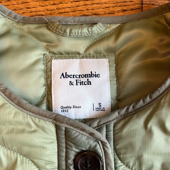Ambercombie&Fitch jacket - Picture 2 of 4